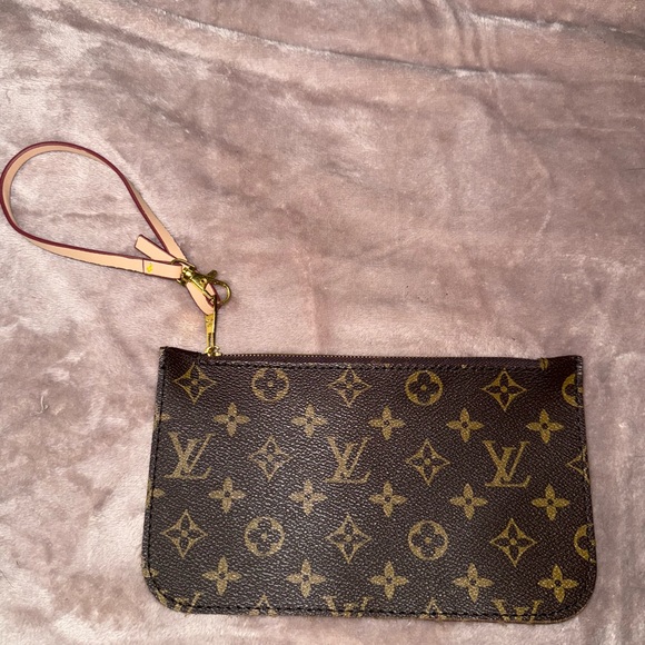 Louis Vuitton Brown and Gold Monogram Pouch - Picture 1 of 3